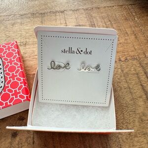 💗 Stella & Dot “Love” earrings